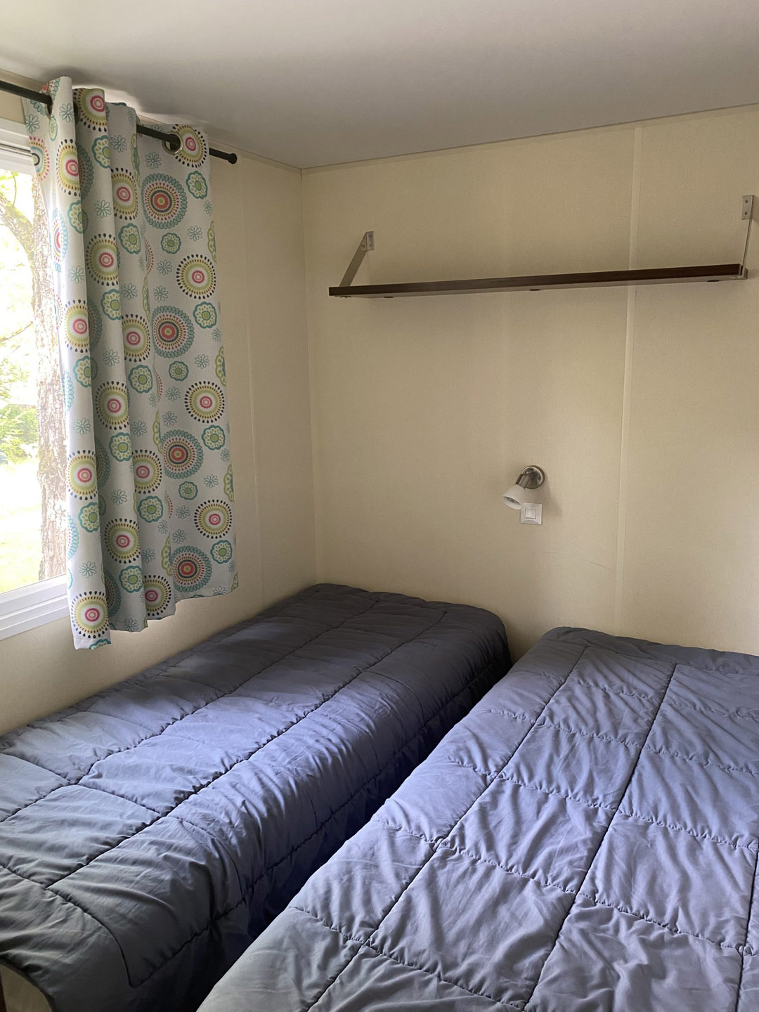 mobil home 6 personnes nature terrasse bois camping 3 etoiles letrel dordogne 4