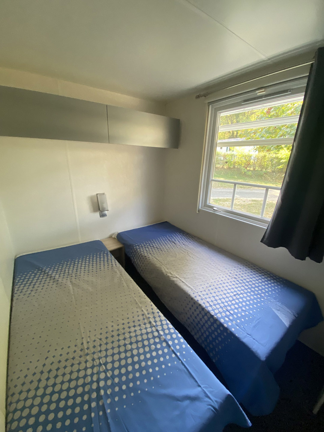 mobil home 6 personnes nature terrasse bois semi couverte camping 3 etoiles letrel dordogne 4